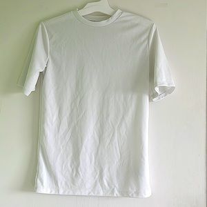 Old navy white T-shirt kids size XL